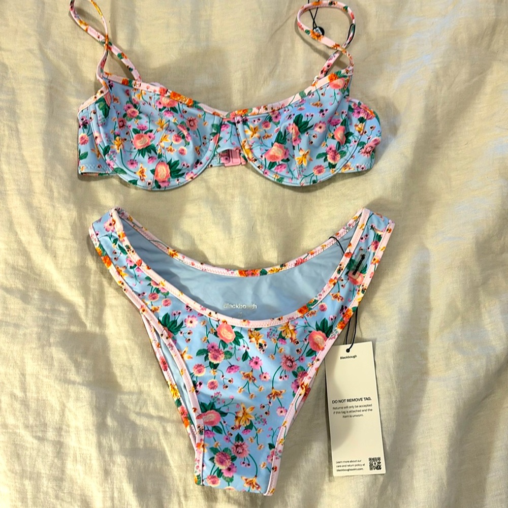 New W/ Tags Fiona Underwire top & Fiona High rise cheeky bottom, Blackbough sz M